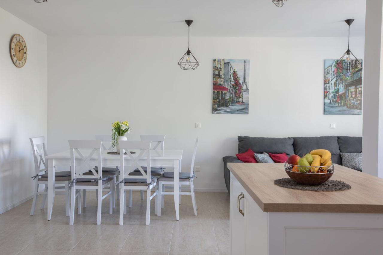 מאקרסקה Apartment Oseka מראה חיצוני תמונה